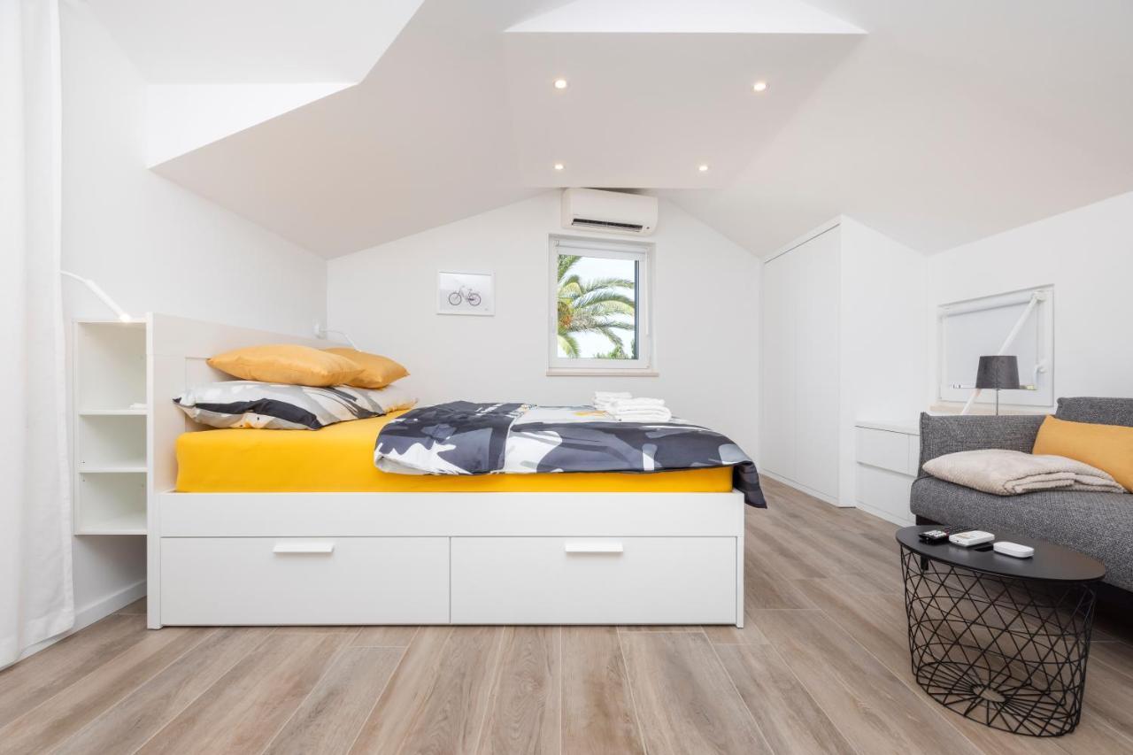 Easy Apartment